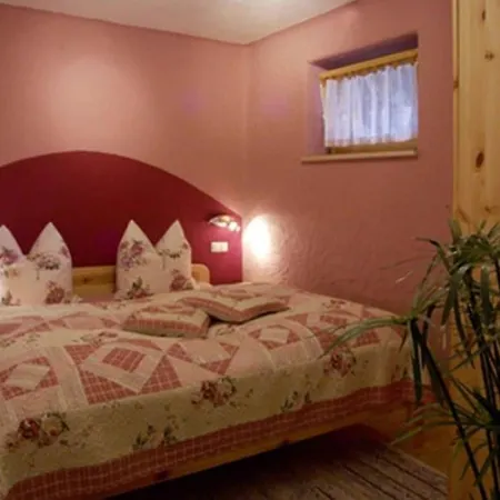 Holzer Feng Shui *