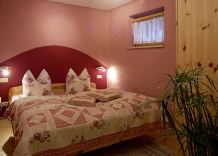 Holzer Feng Shui *